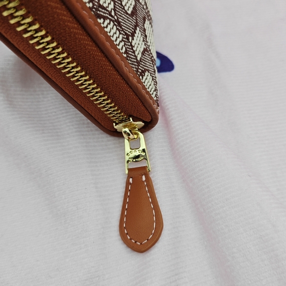 Coach Wallet - Picture 6 of 9